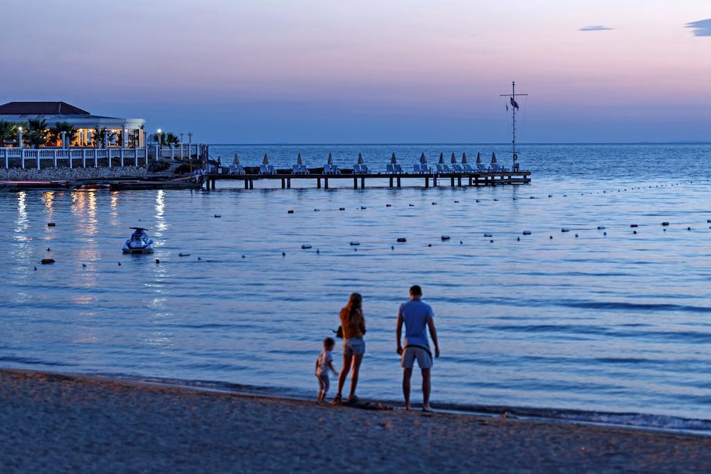 Club Tarhan Beach Didim Exterior foto